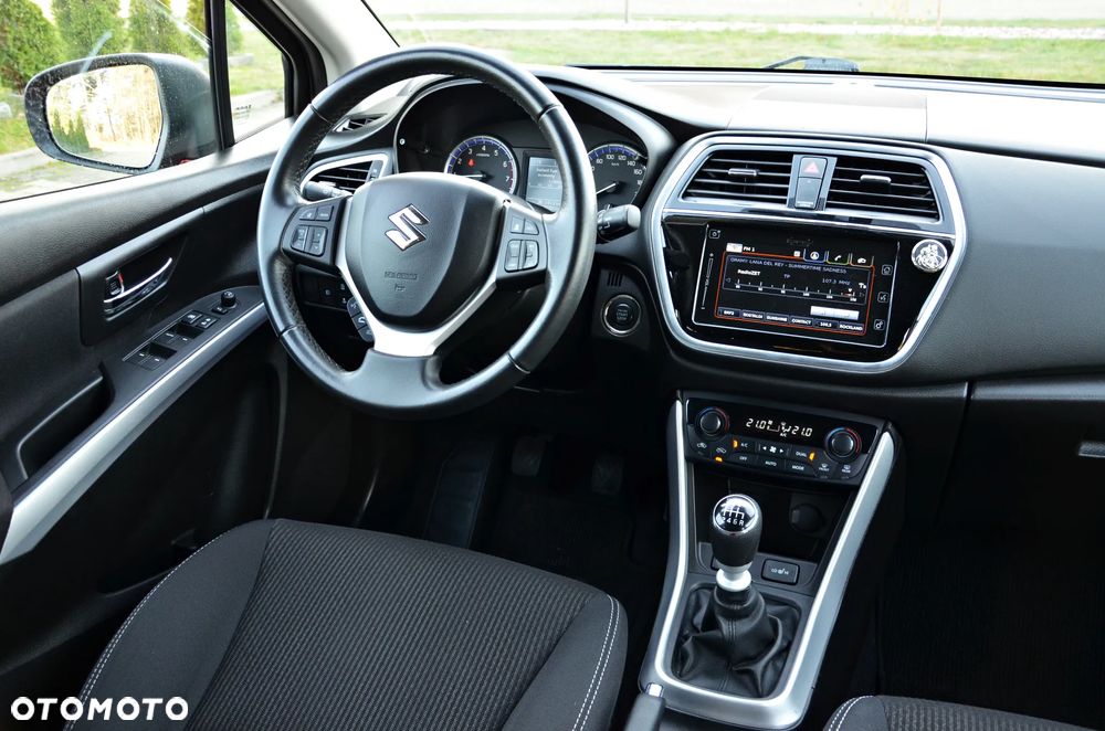 Suzuki SX4 S-Cross - 34