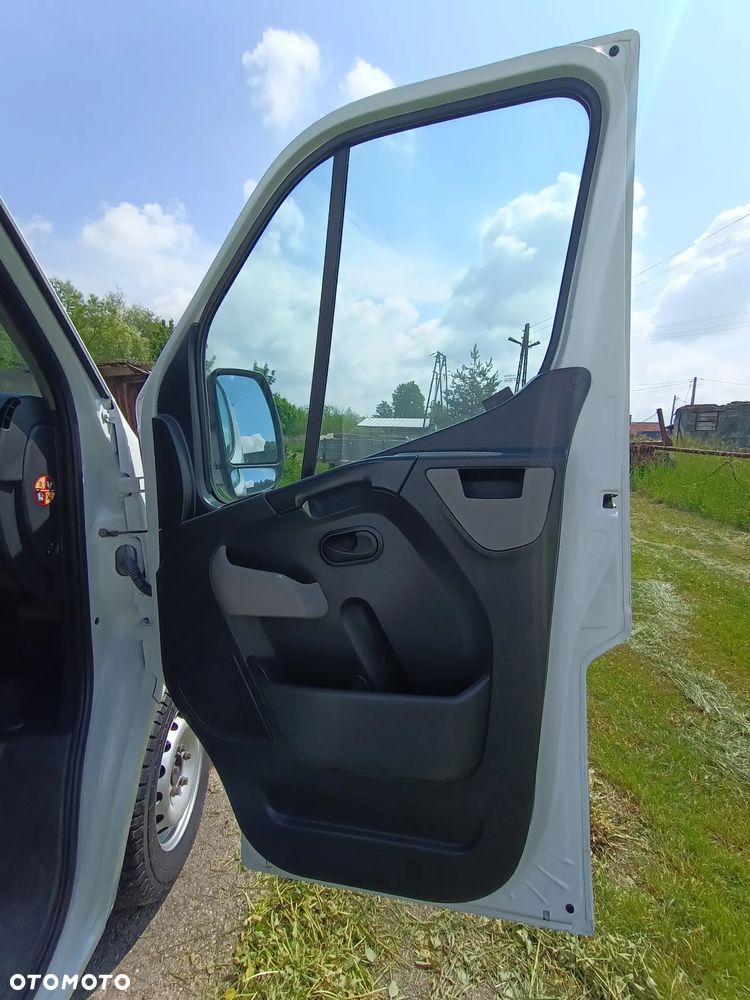 Nissan Nv400 L2H2 2.3 diesel, manual 145kM JAK MASTER, MOVANO 2016rok EURO 6!, WEBASTO, CZUJNIKI PARKOWANIA, STAN BARDZO DOBRY! - 26