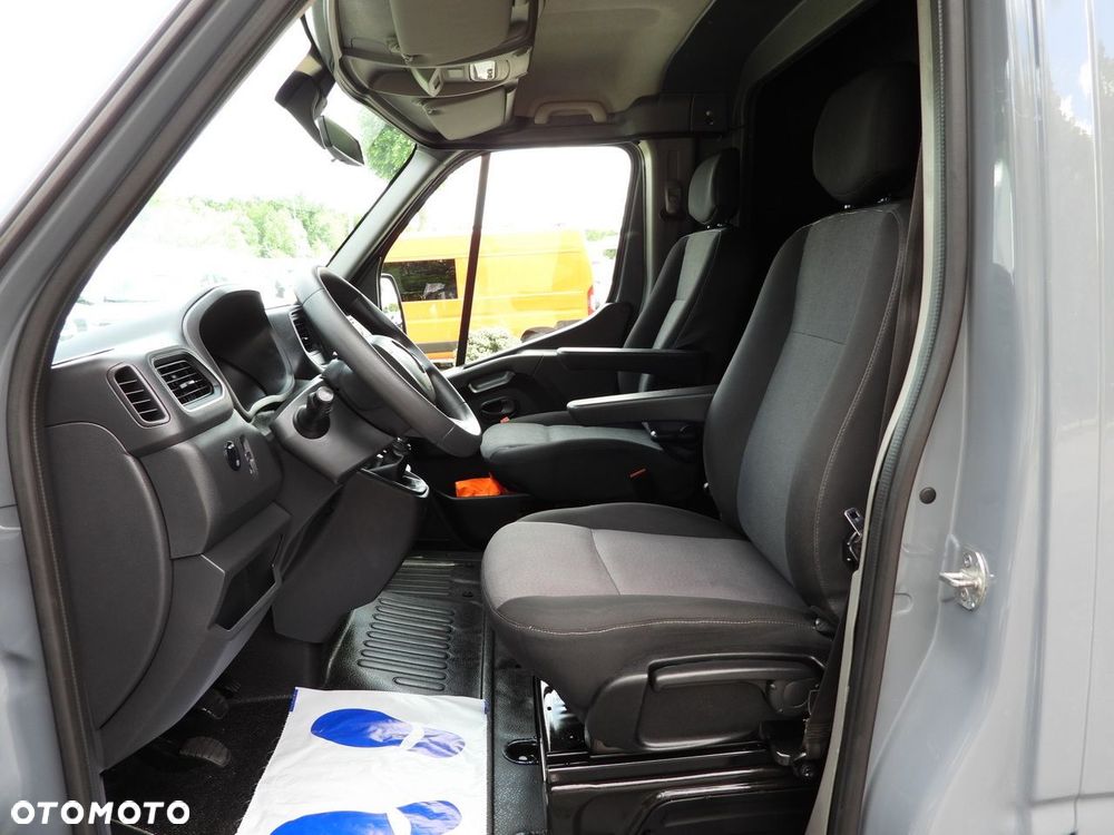 Renault MASTER PLANDEKA 10 PALET WEBASTO TEMPOMAT LEDY KLIMATYZACJA  165KM - 25