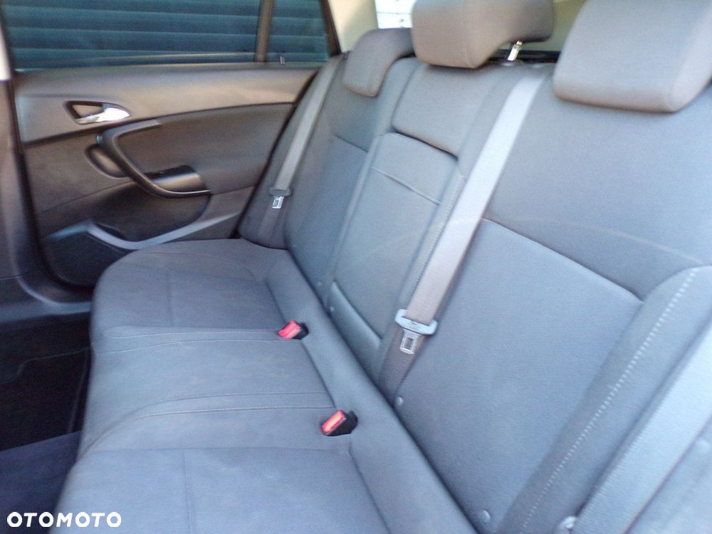Opel Insignia - 23