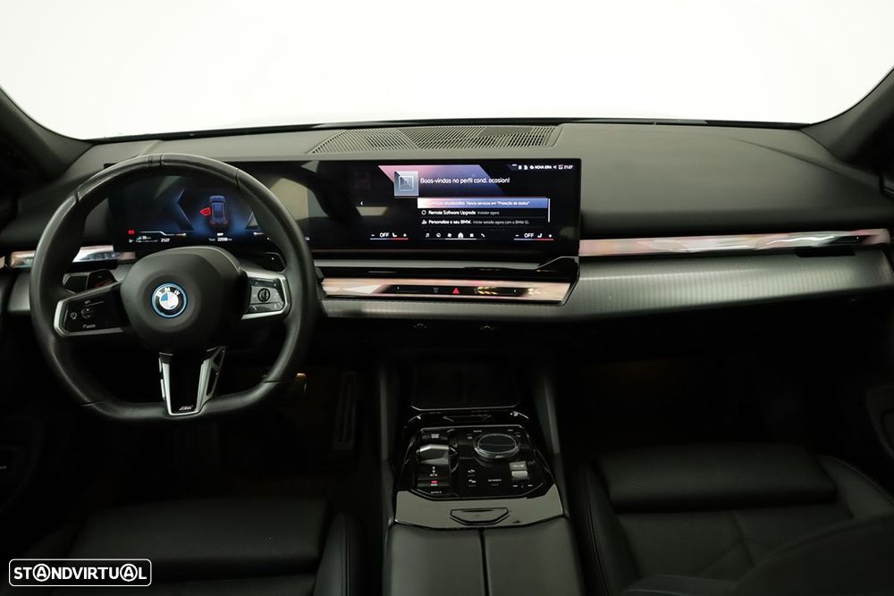 BMW 530 e Pack Desportivo M - 9