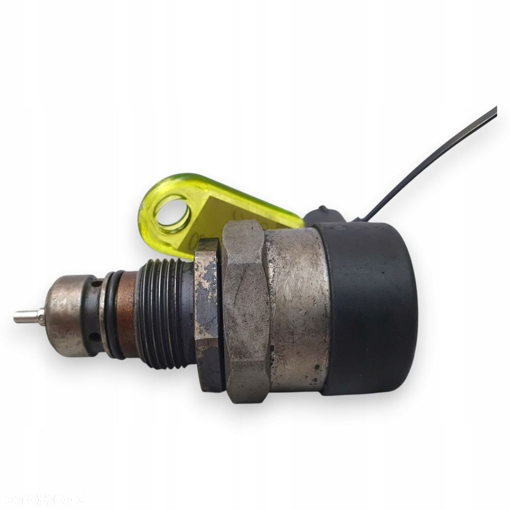 REGULATOR CIŚNIENIA PALIWA Volvo C30 S40 Ford Focus 0281002712 30777576 - 4