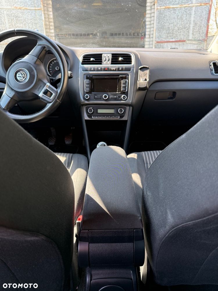 Volkswagen Polo - 12