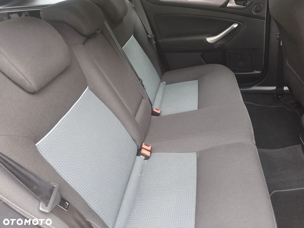 Ford Mondeo 2.0 TDCi Titanium S - 4