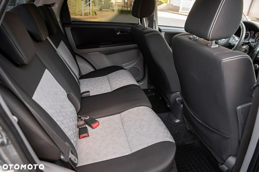 Suzuki SX4 Classic 2.0 DDiS 4x4 Club - 8