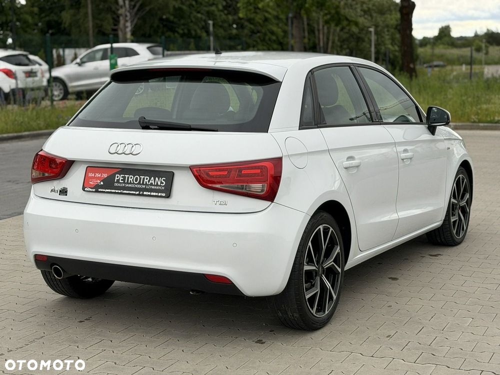 Audi A1 Sportback 1.6 TDI S line edition - 13