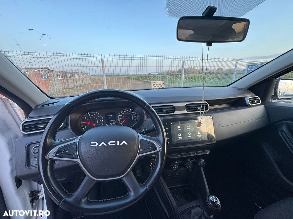 Dacia Duster TCe 90 Essential - 4