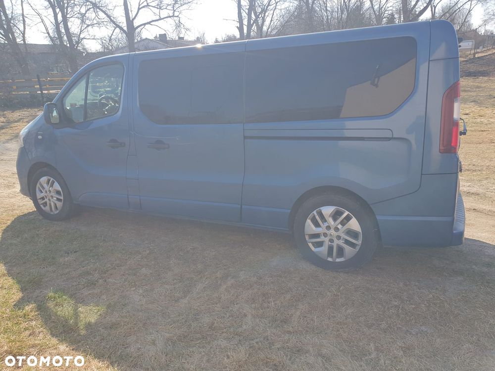 Renault Trafic 2.0 dCi EDC - 11