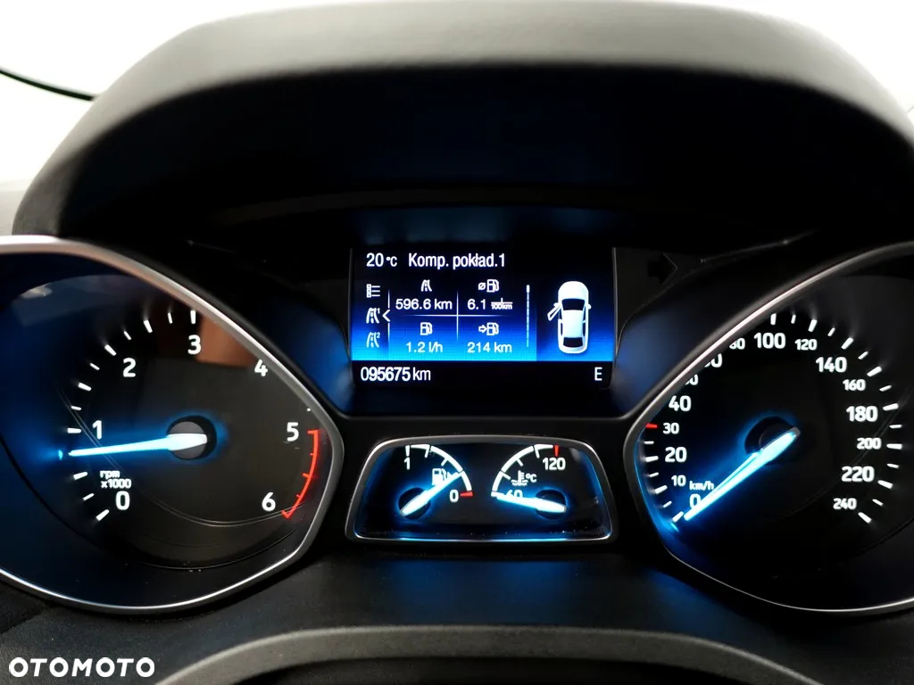Ford Kuga 2.0 TDCi FWD Titanium - 21