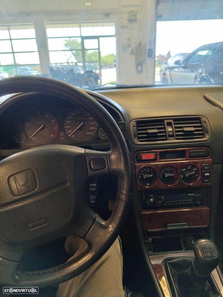 Honda Accord 2.0i ES - 8