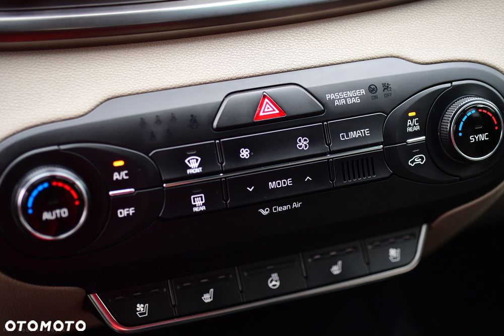Kia Sorento - 12