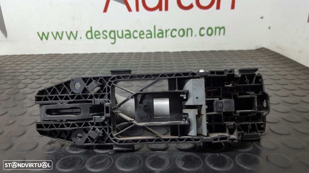 PUXADOR EXTERIOR FRENTE DIREITO VOLKSWAGEN GOLF VII LIM. ADVANCE BLUEMOTION - 2