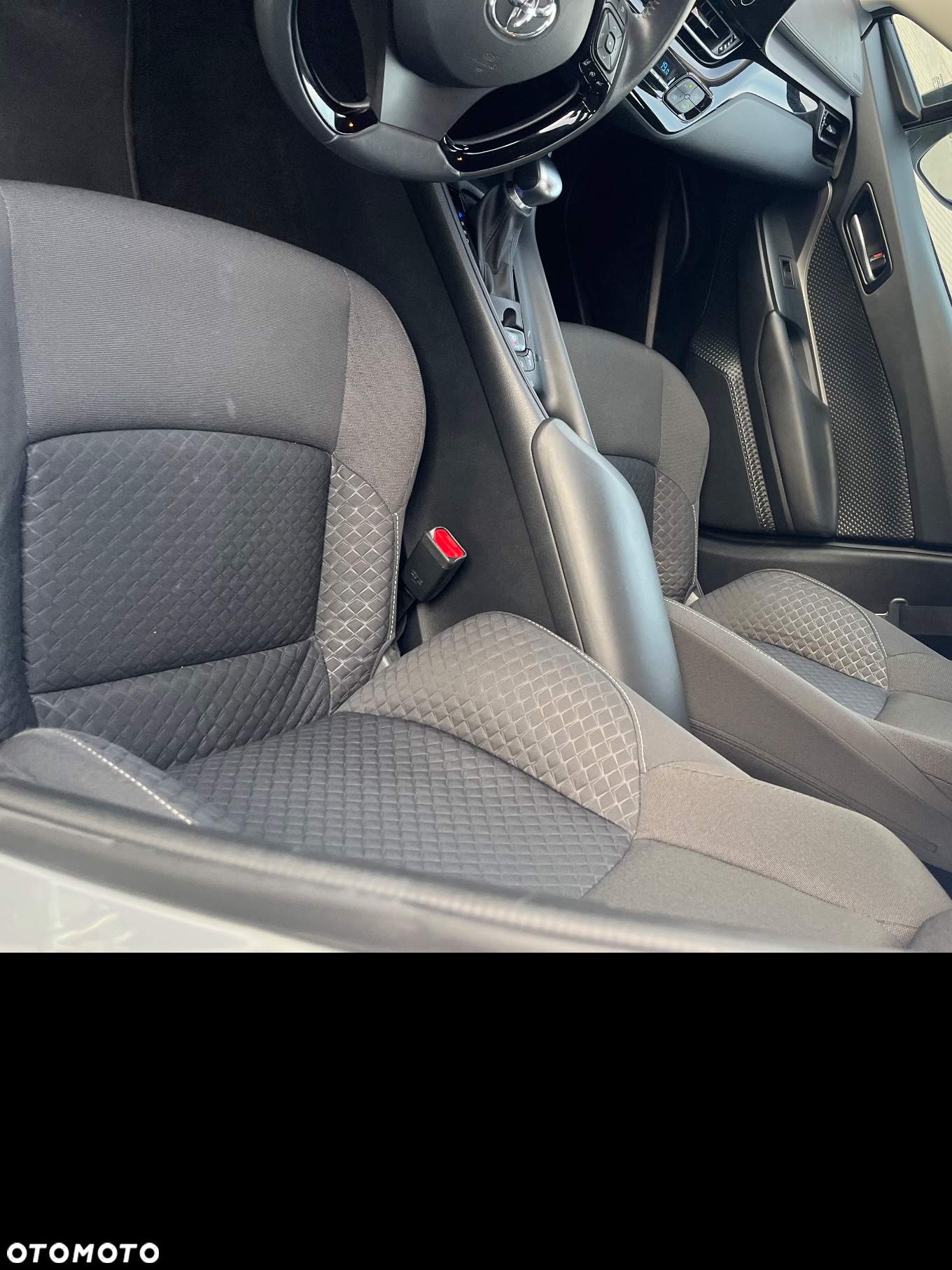 Toyota C-HR 1.8 Hybrid Comfort - 11