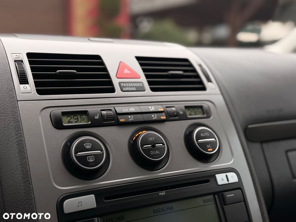 Volkswagen Touran 2.0 TDI United - 21