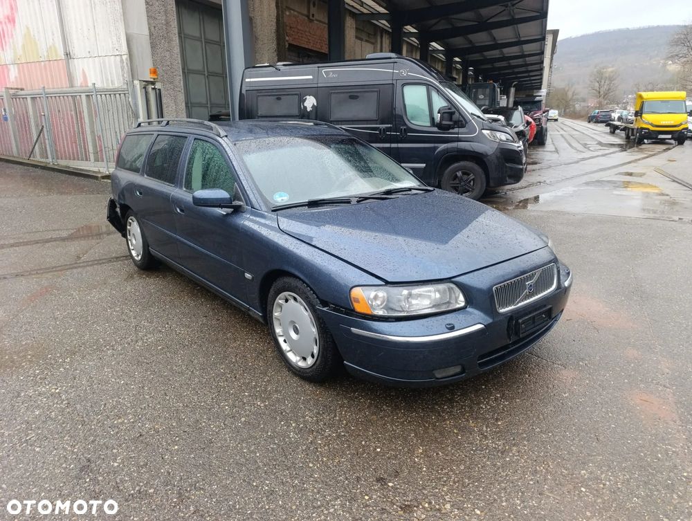 Volvo V70 D5 - 1