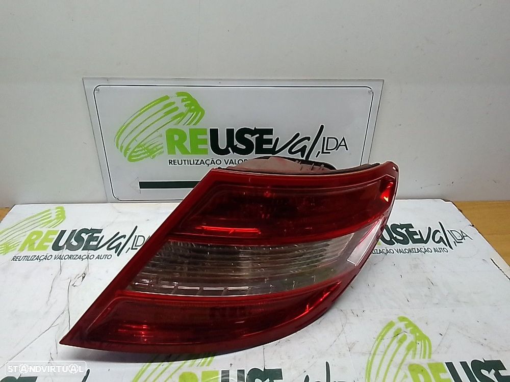 Farolim Stop Dto Mercedes-Benz C-Class (W204) - 1