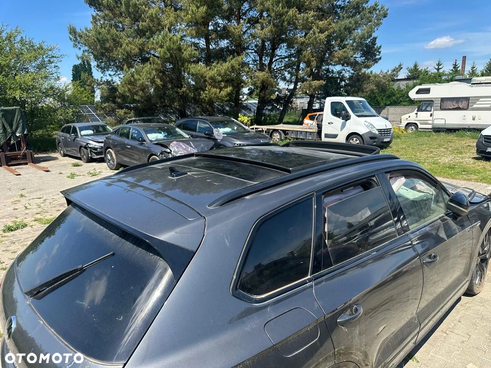 Volkswagen Touareg 3.0 V6 TDI SCR 4Motion Automatik R-Line - 10