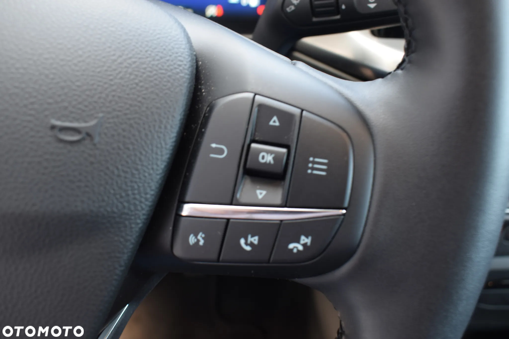 Ford Focus 1.0 EcoBoost Titanium - 11