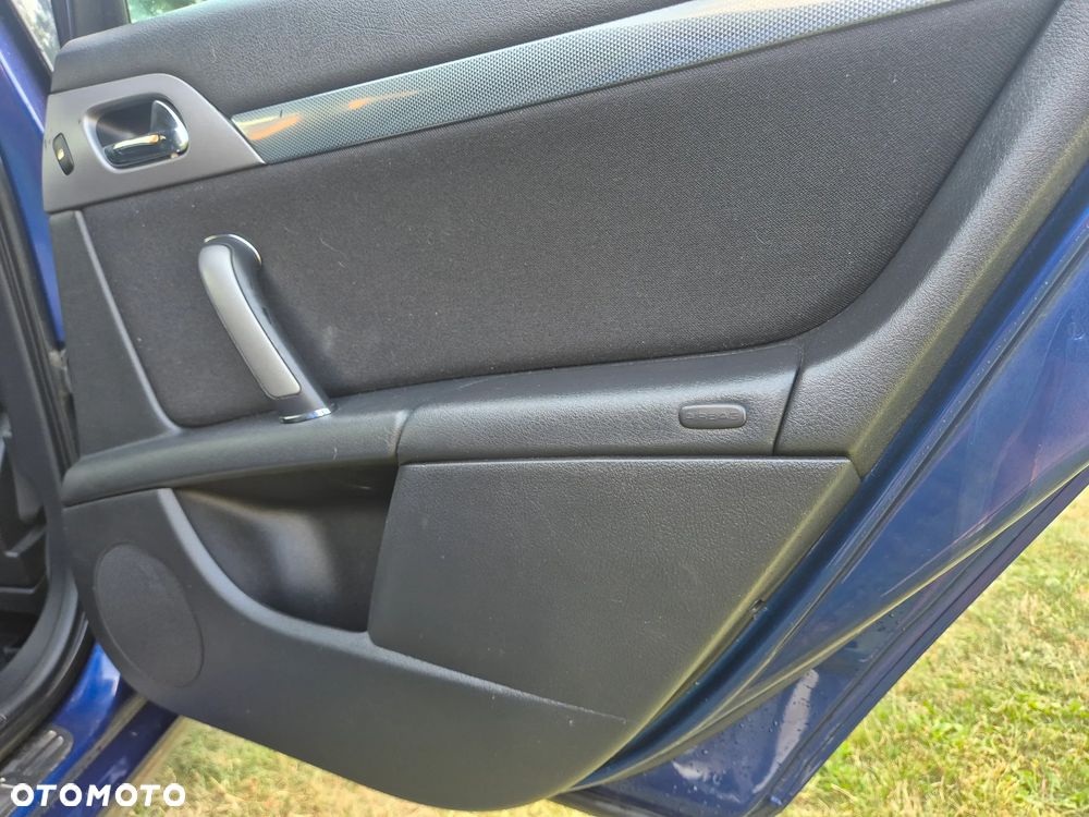 Peugeot 407 - 21