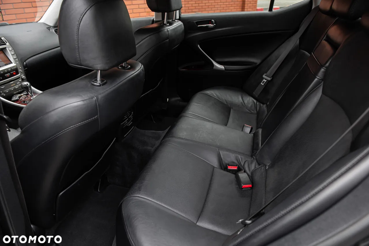 Lexus IS 250 Prestige - 27
