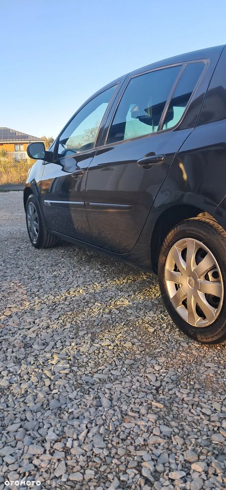 Renault Clio - 5