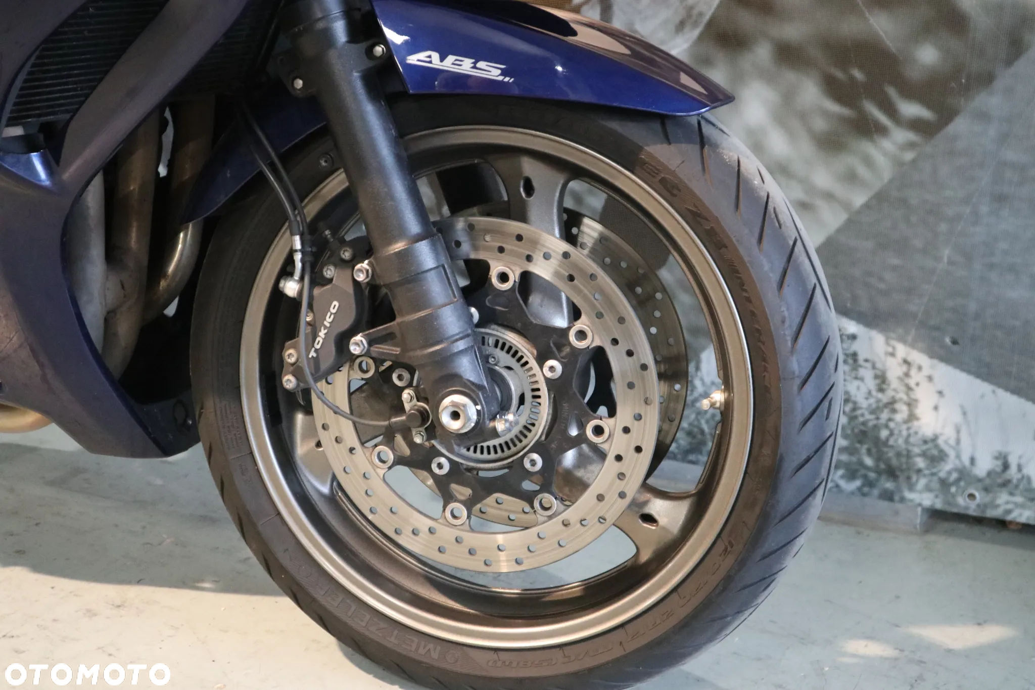 Suzuki GSX - 12