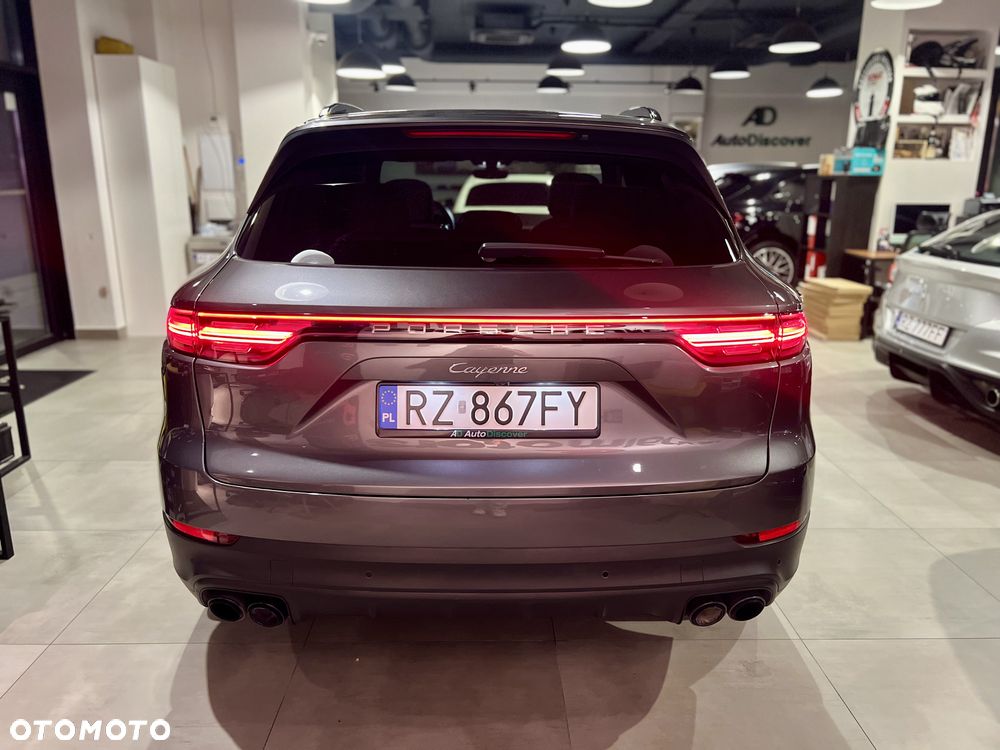 Porsche Cayenne Platinum Edition - 9