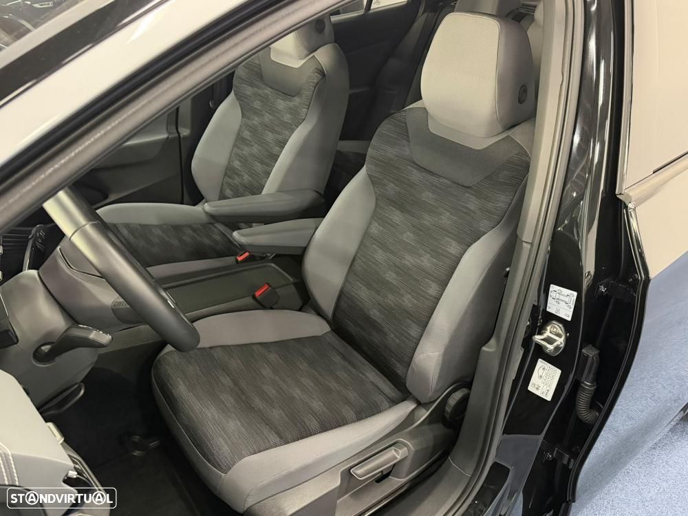 VW ID.5 52 kWh Pure Urban - 13