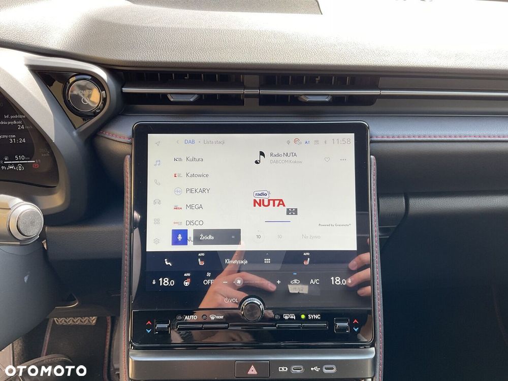 Lexus LBX 1.5 Hybrid Emotion - 27