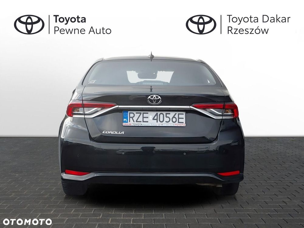 Toyota Corolla - 4