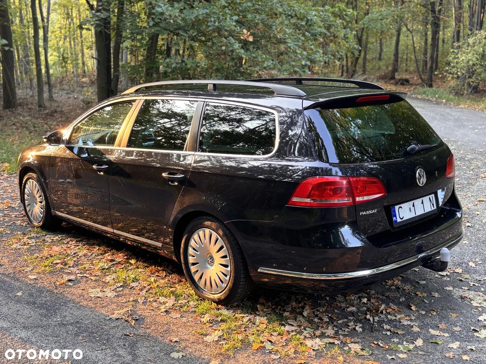 Volkswagen Passat - 16