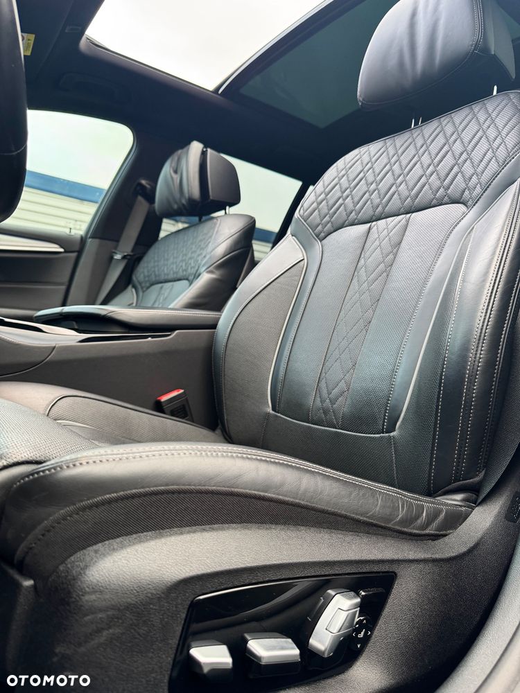 BMW Seria 5 520d Touring M Sport Edition - 24