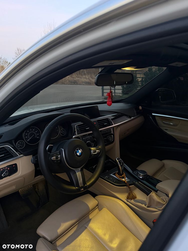 BMW Seria 3 340i M Sport Shadow - 29