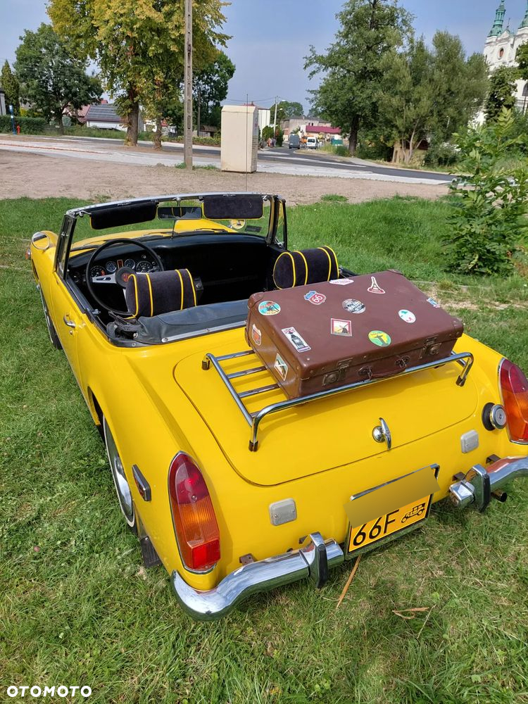 MG Midget - 12