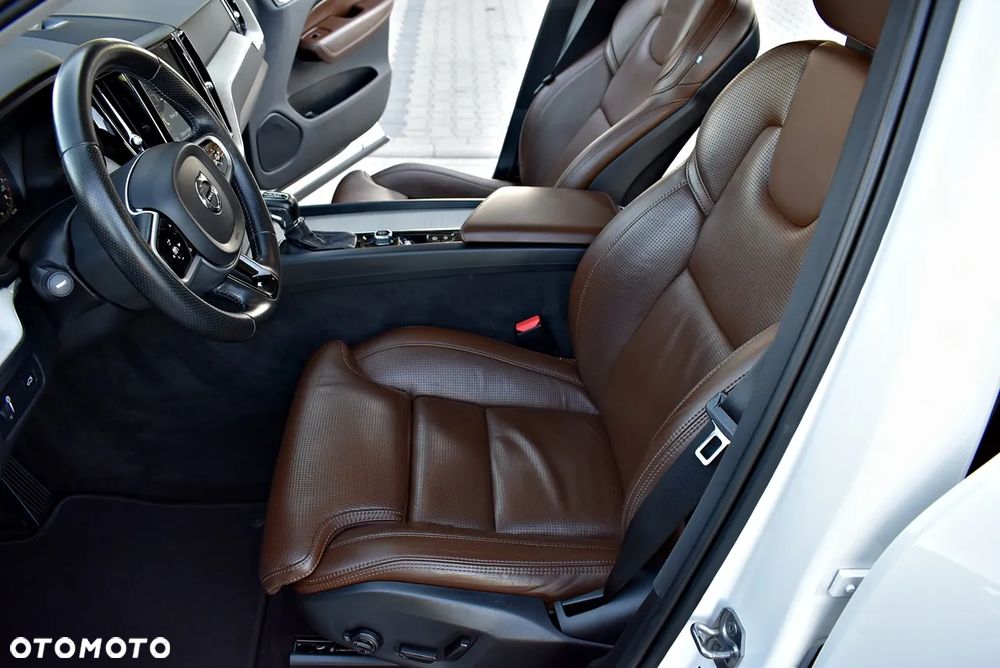 Volvo XC 60 T6 AWD Inscription - 35