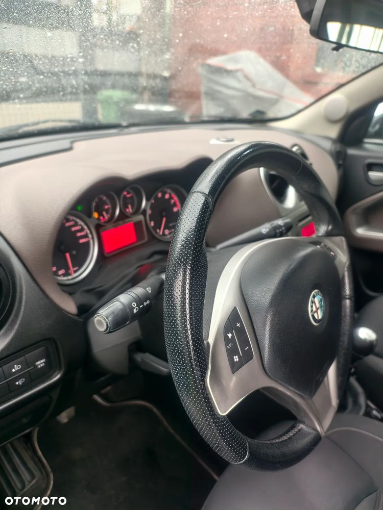 Alfa Romeo Mito - 27