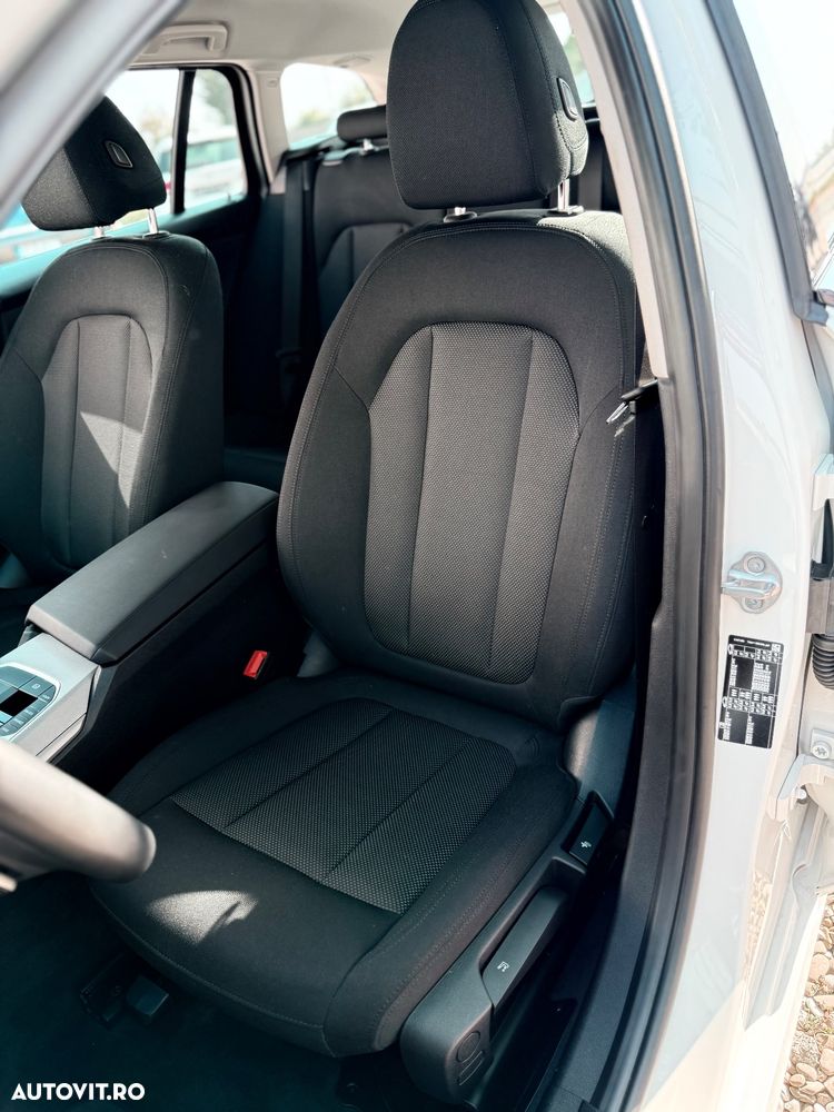 BMW Seria 3 318i Touring Aut. - 11