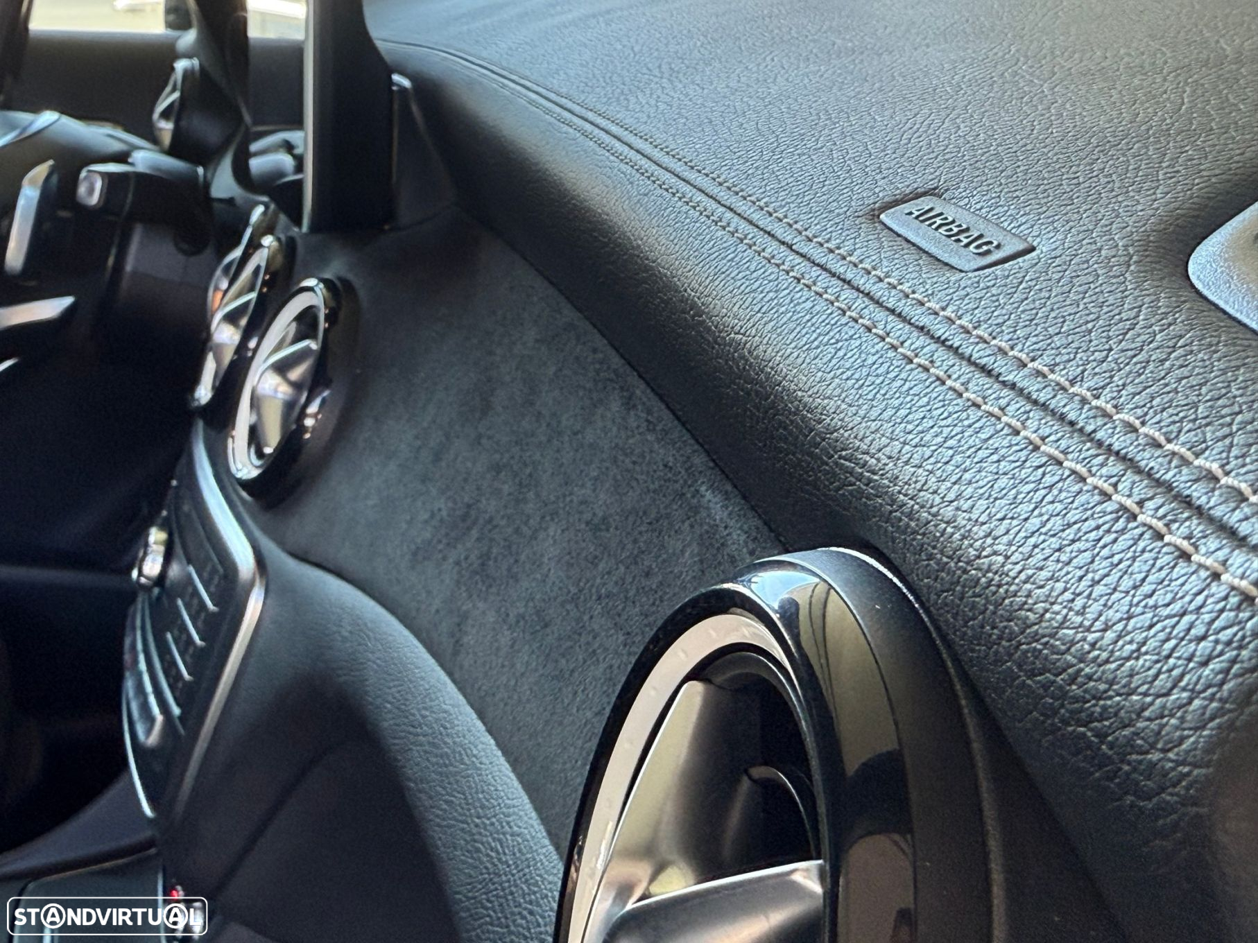 Mercedes-Benz GLA 220 d AMG Line - 36