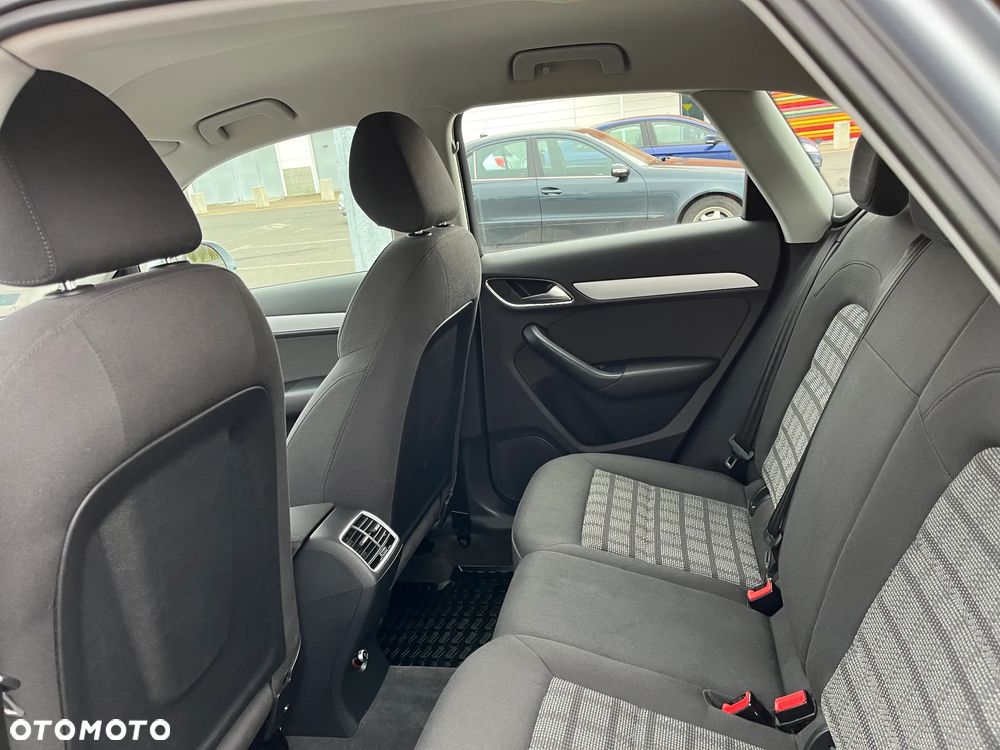 Audi Q3 2.0 TDI Quattro S tronic design - 22