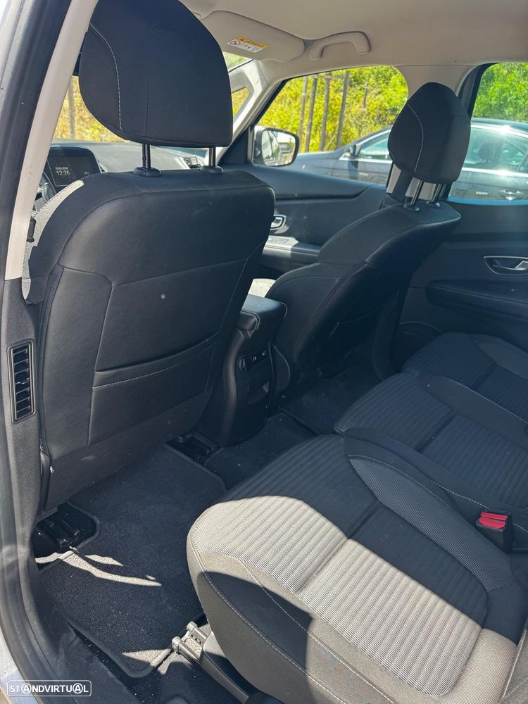 Renault Scénic ENERGY dCi 110 EDC Business - 17