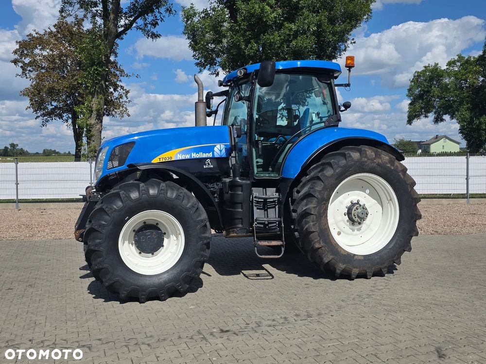 New Holland T7030 PC 2011R - 4