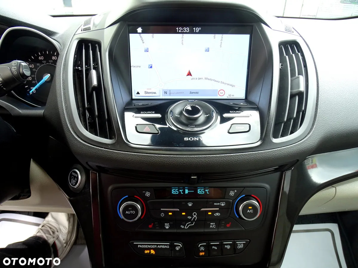 Ford Escape 2.0 EcoBoost AWD Titanium - 18
