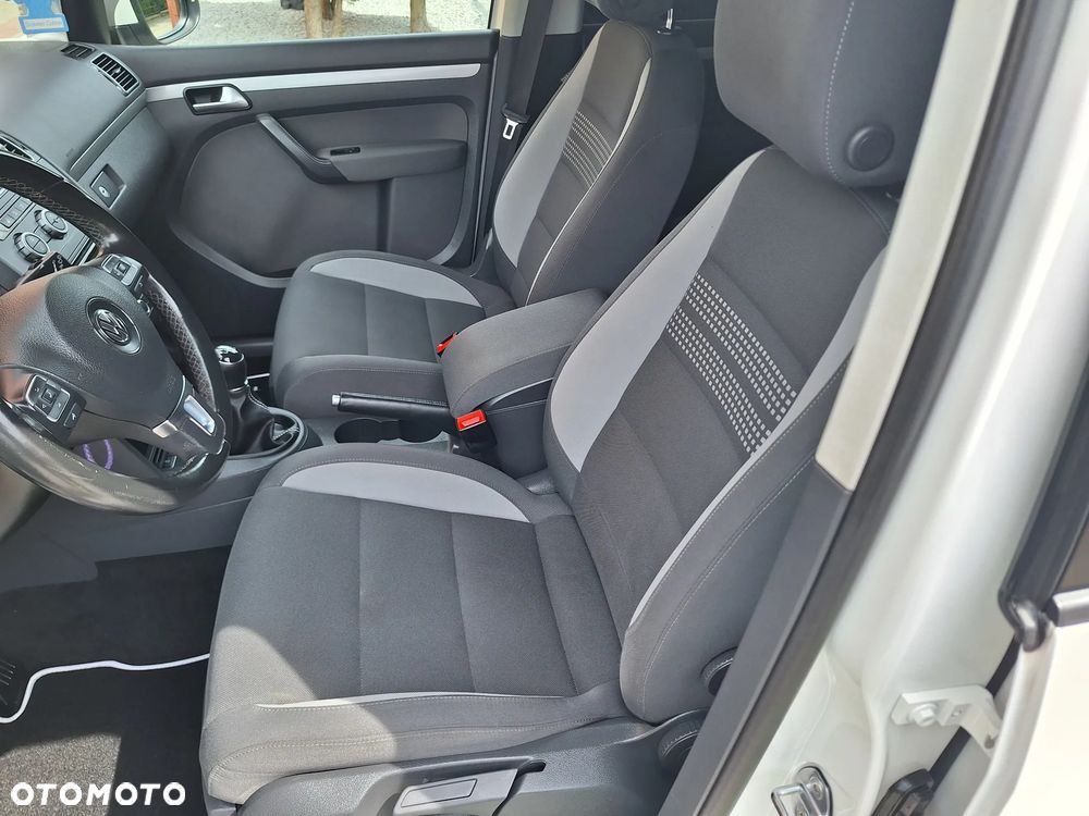 Volkswagen Touran 1.6 TDI DPF Highline - 14