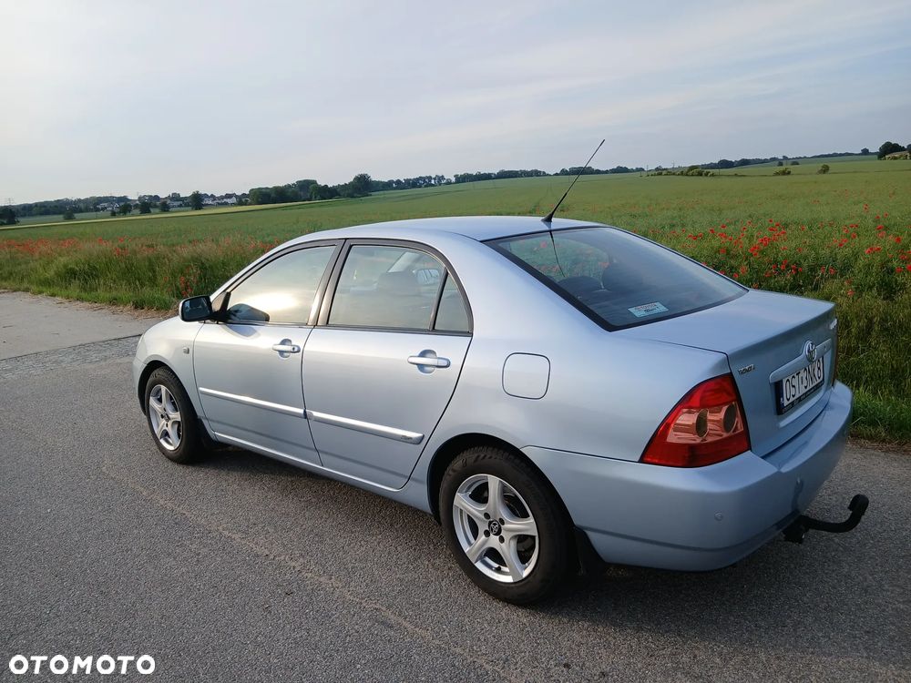 Toyota Corolla ver-1-4-vvt--i-terra-polaris - 5