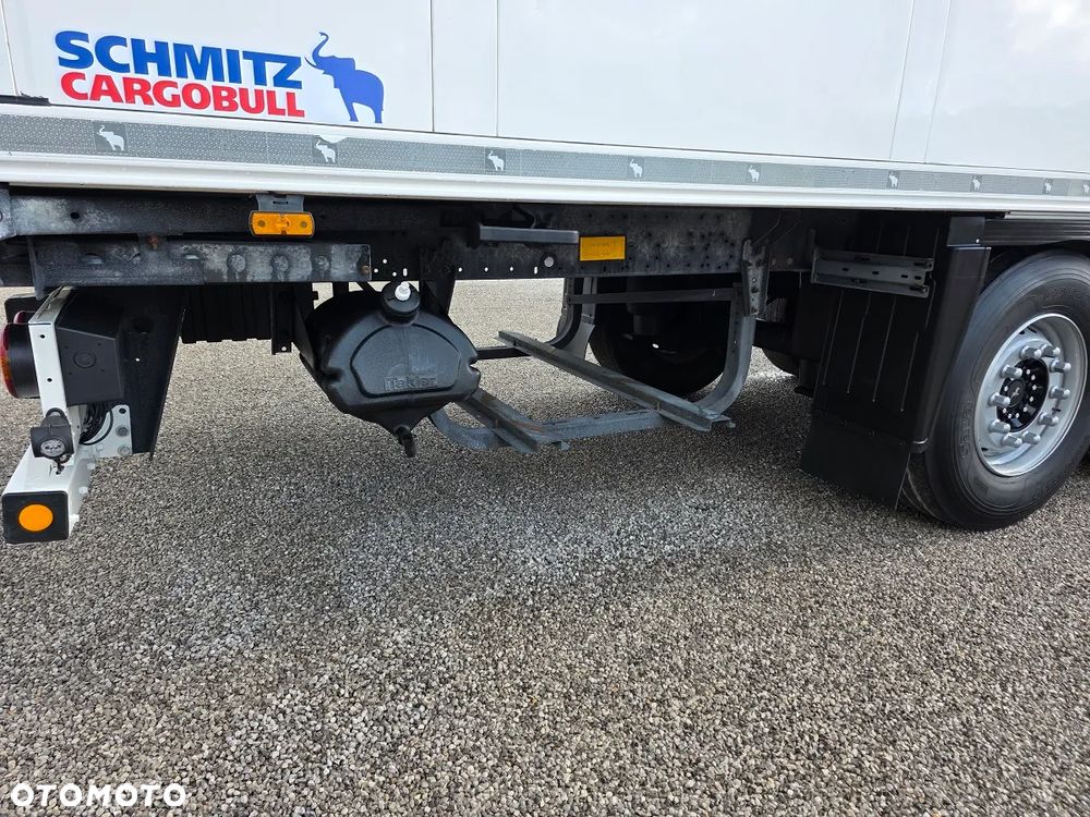Schmitz Cargobull CHŁODNIA THERMO KING  / ŚCIANA 7 CM / - 18