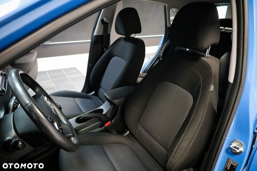 Hyundai Kona - 17