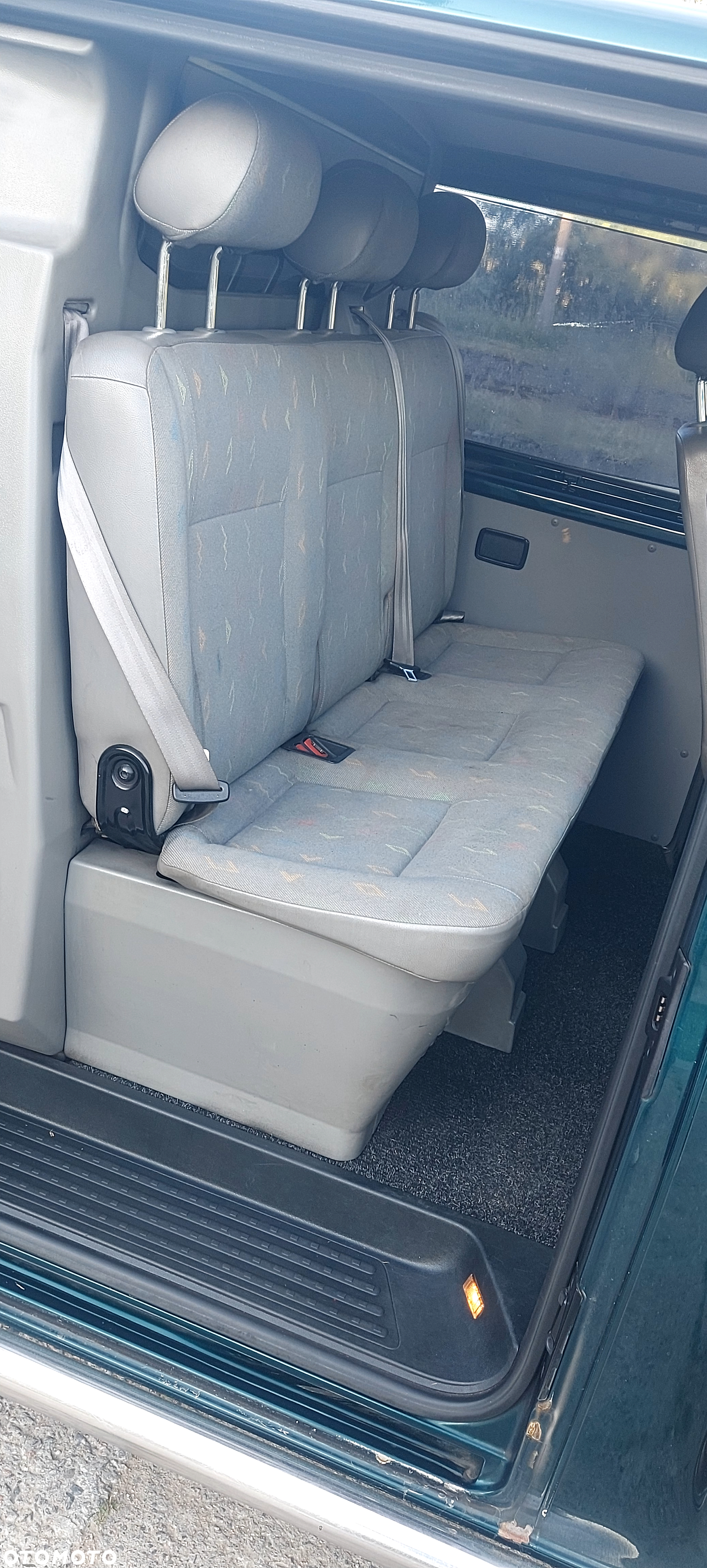 Volkswagen Transporter T5 TDI L1H1 - 17