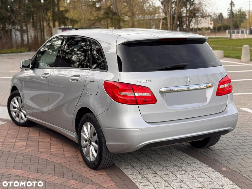 Mercedes-Benz Klasa B 180 (BlueEFFICIENCY) - 18