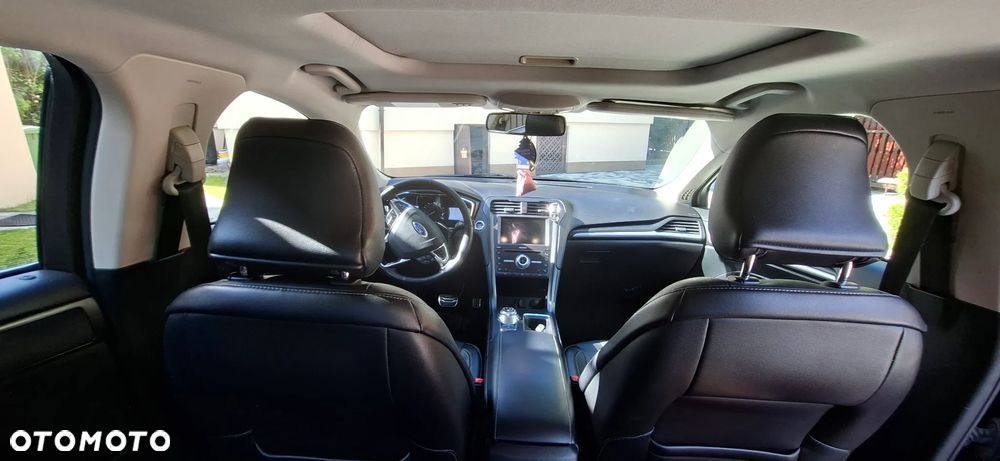 Ford Fusion - 5