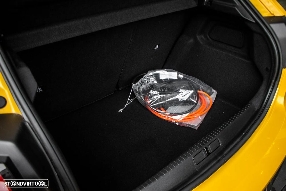 Peugeot e-208 Active Pack - 31